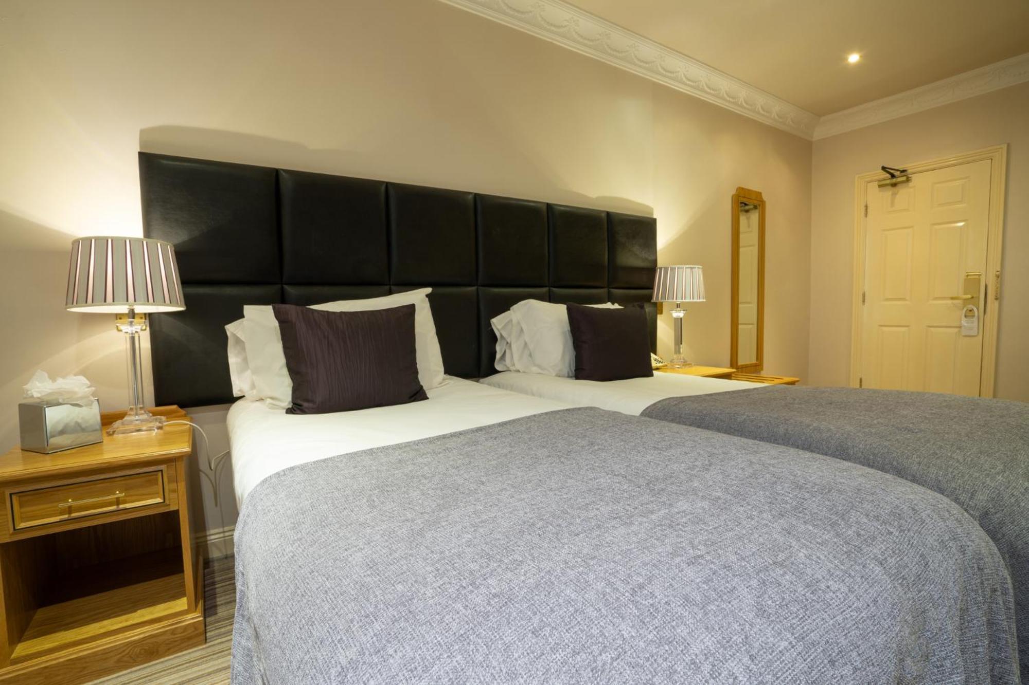 Waterton Park Hotel Вэйкфильд Экстерьер фото