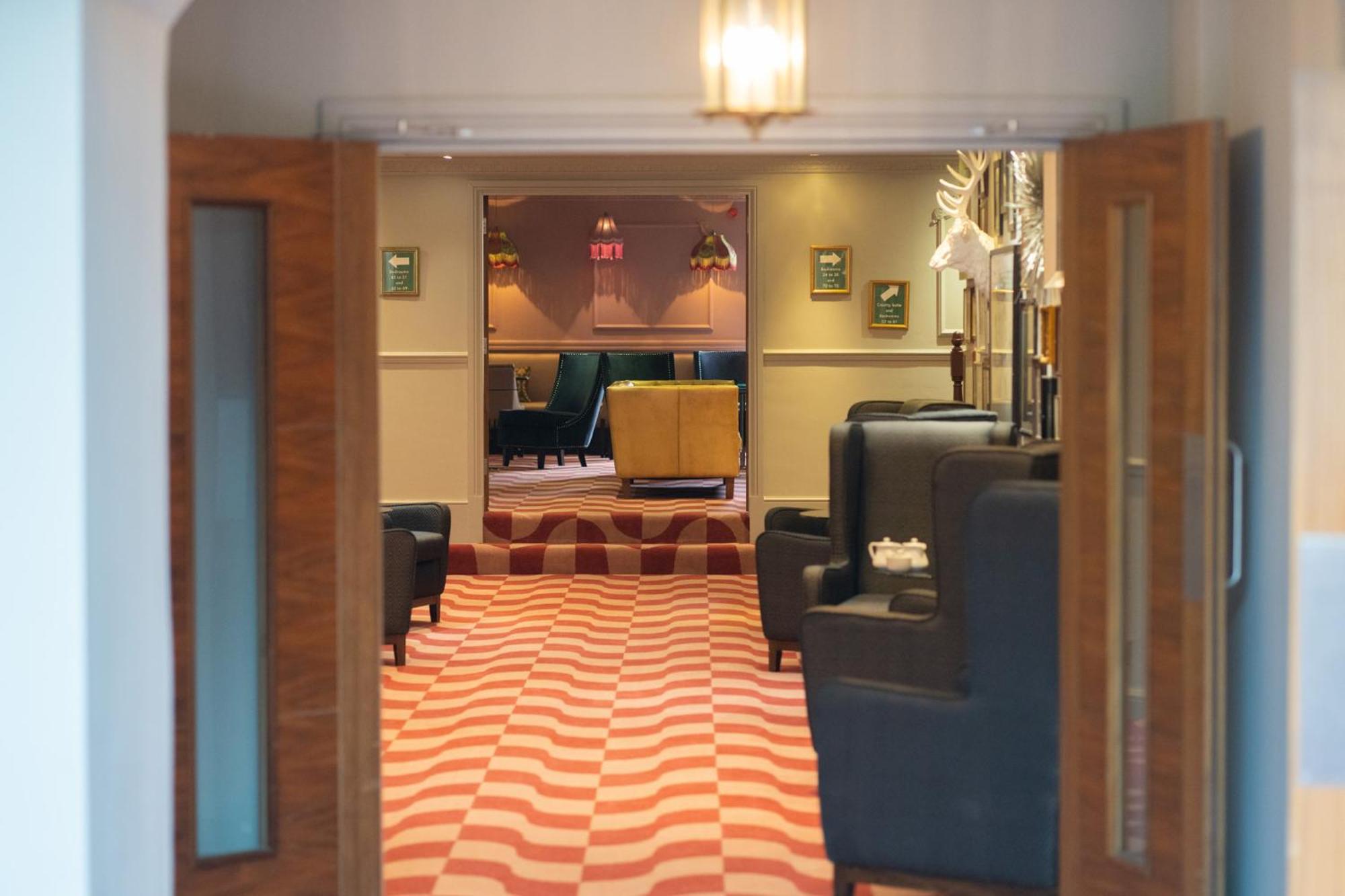 Waterton Park Hotel Вэйкфильд Экстерьер фото